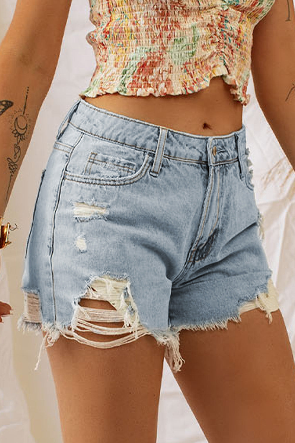 Distressed Denim Shorts Light Wash