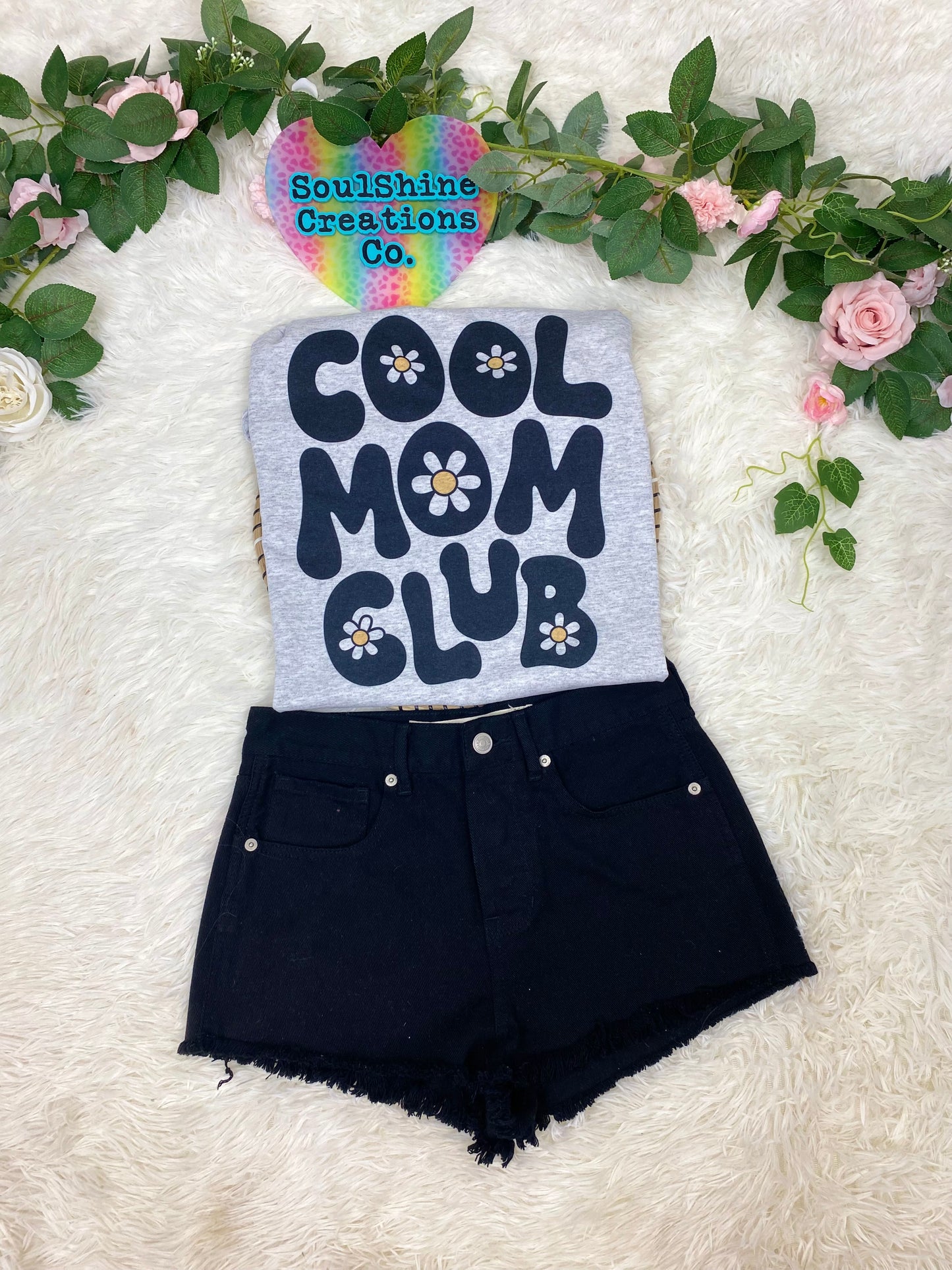 Cool Mom Club Graphic Tee Shirt